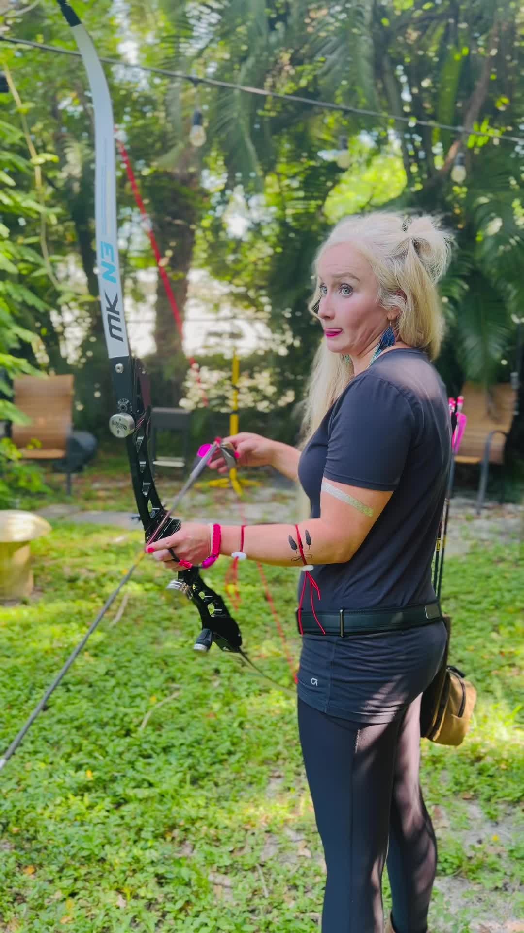 @BarebowGirl