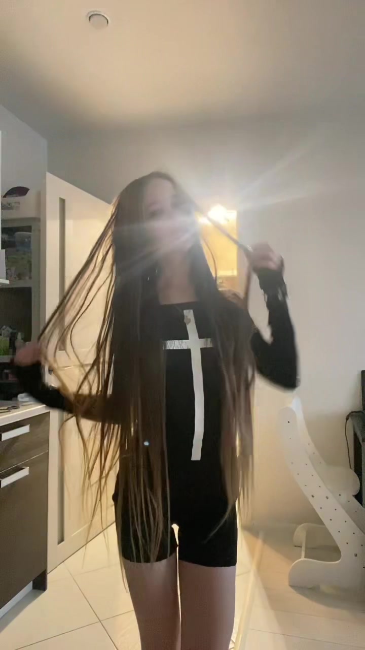 @lil_slutty