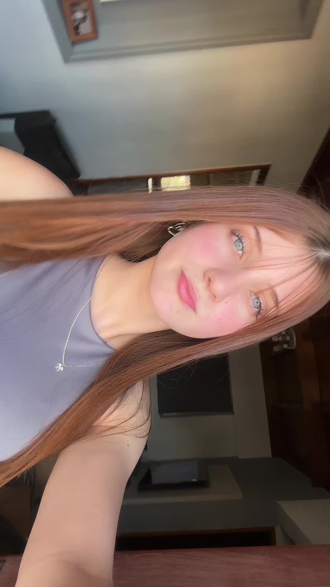 @v4lentinaaaaa._