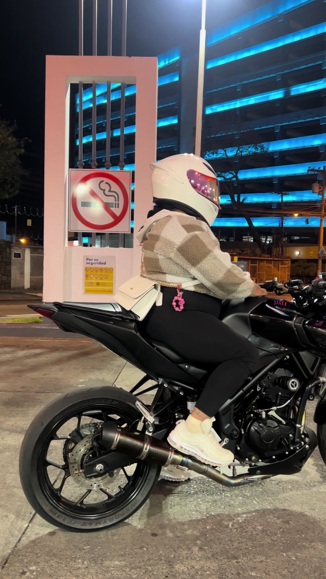 @𝑳𝒂 𝑵𝒔 ℳℴ𝑟𝑎𝒅𝑎 💜🧸.
