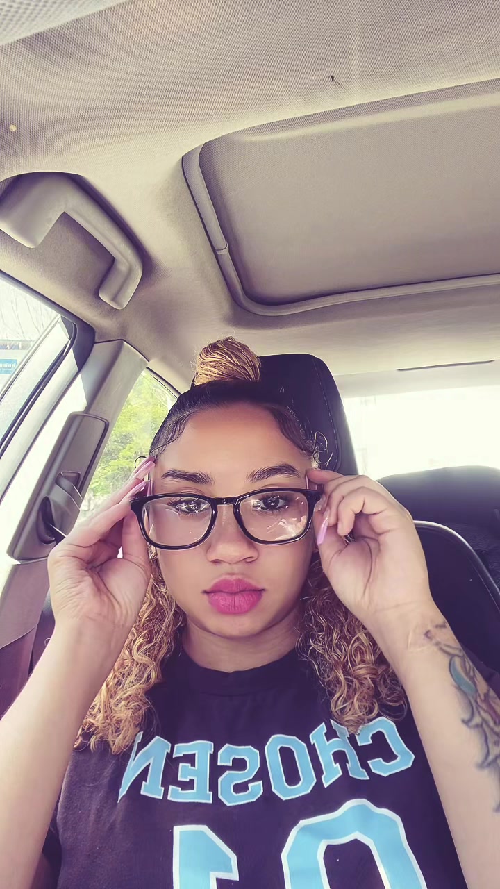 @julztheemuse