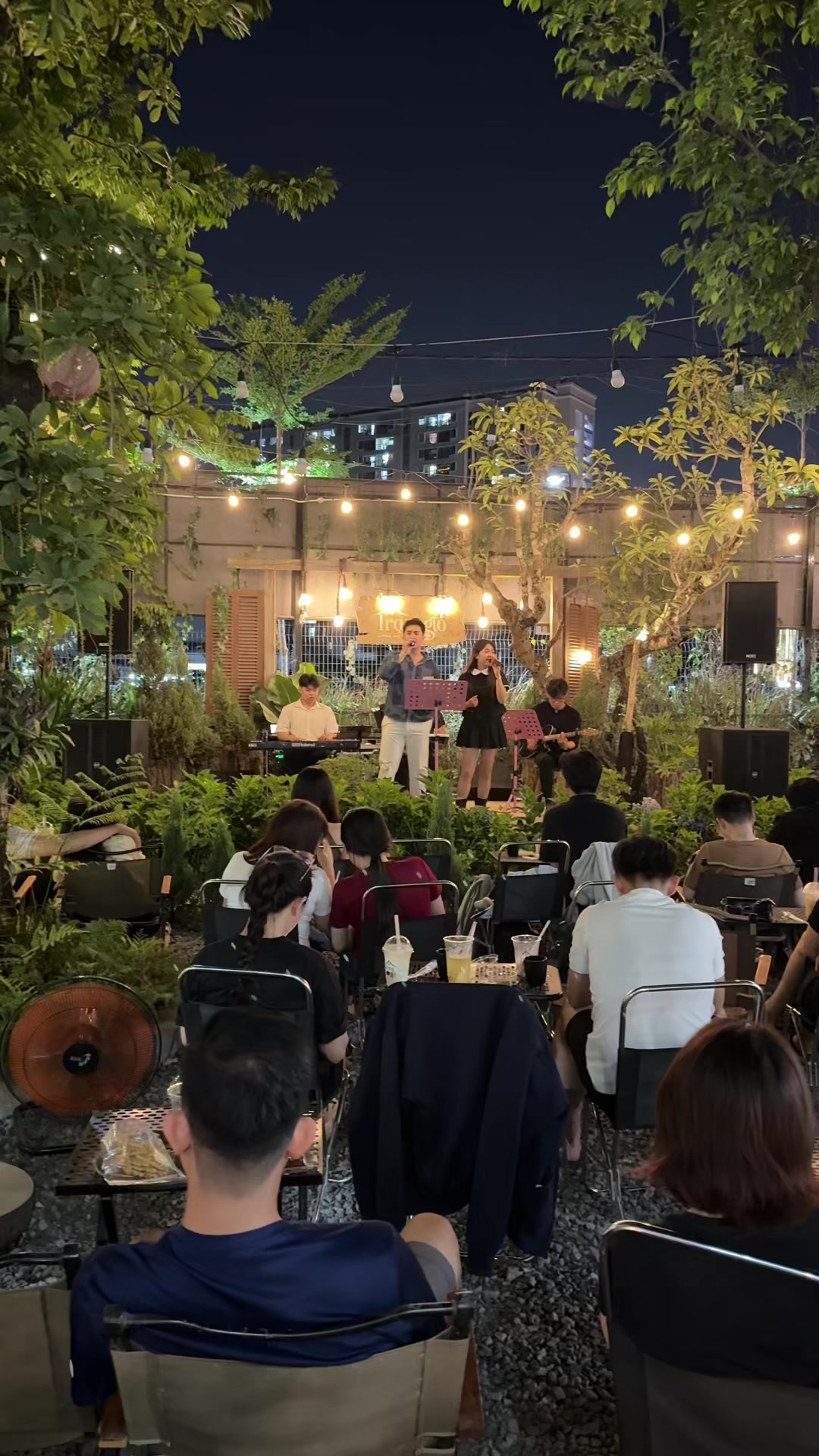 @Trạm Gió Coffee & Acoustic