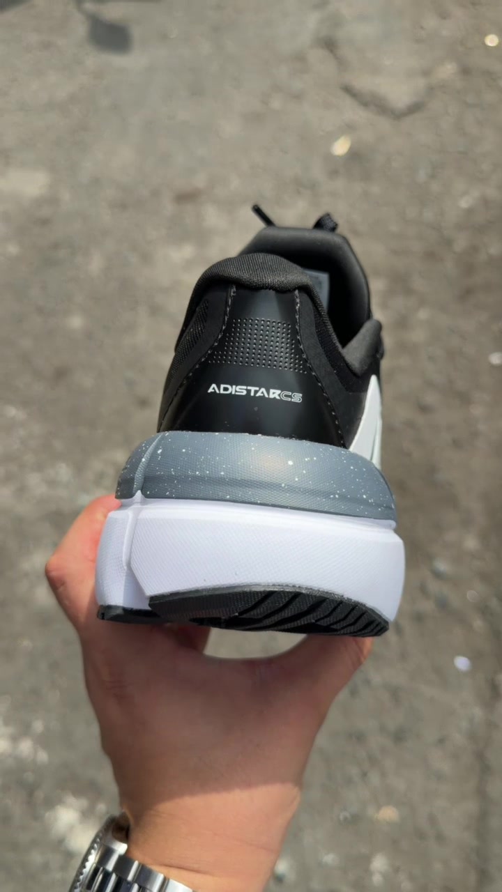 @TONYSNEAKERS