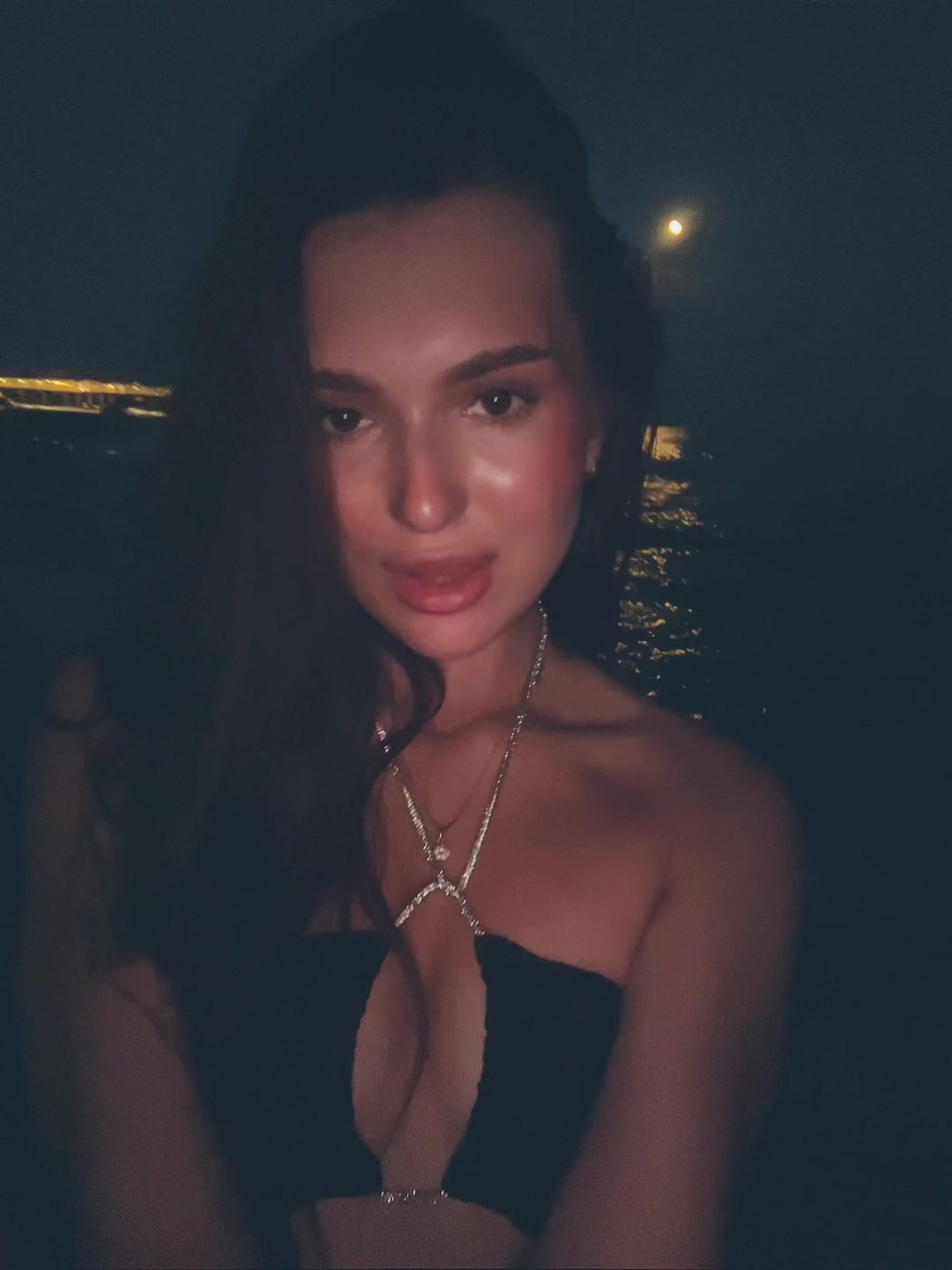 @Мира
