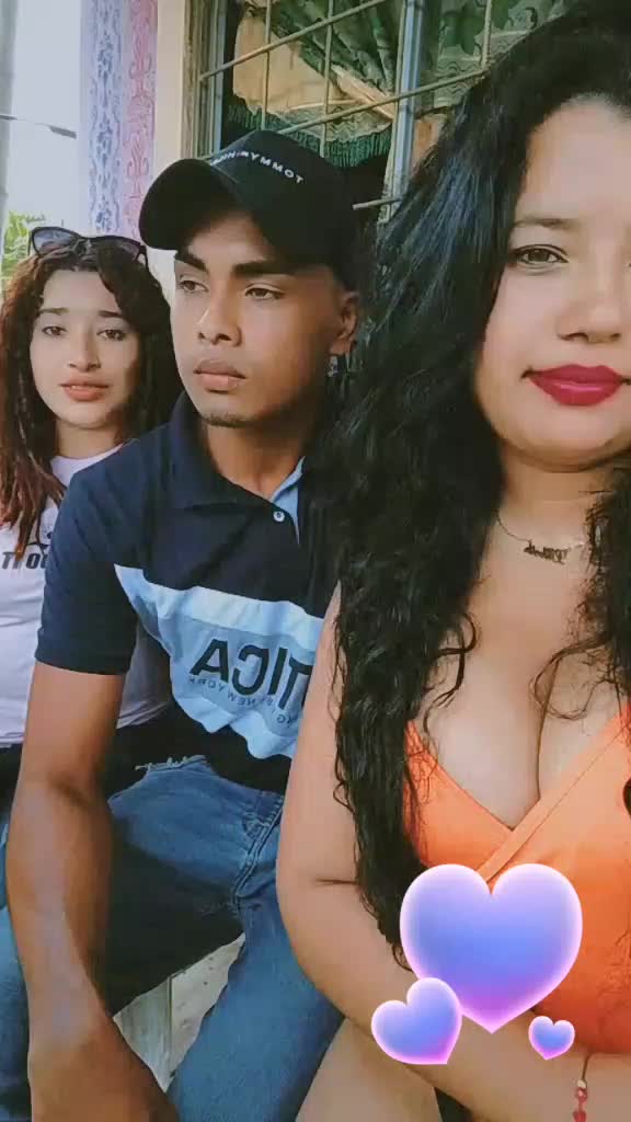 @Mely🦋