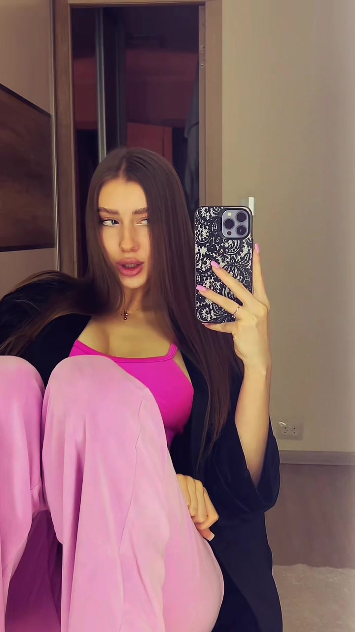 @Karolina🖤