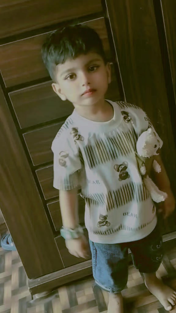 @👑😘Z@!nلاڈلہ😘👑