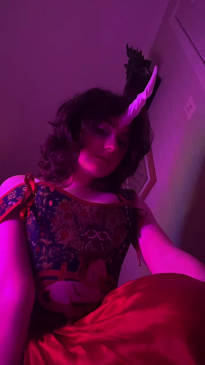 @BeccaVoid