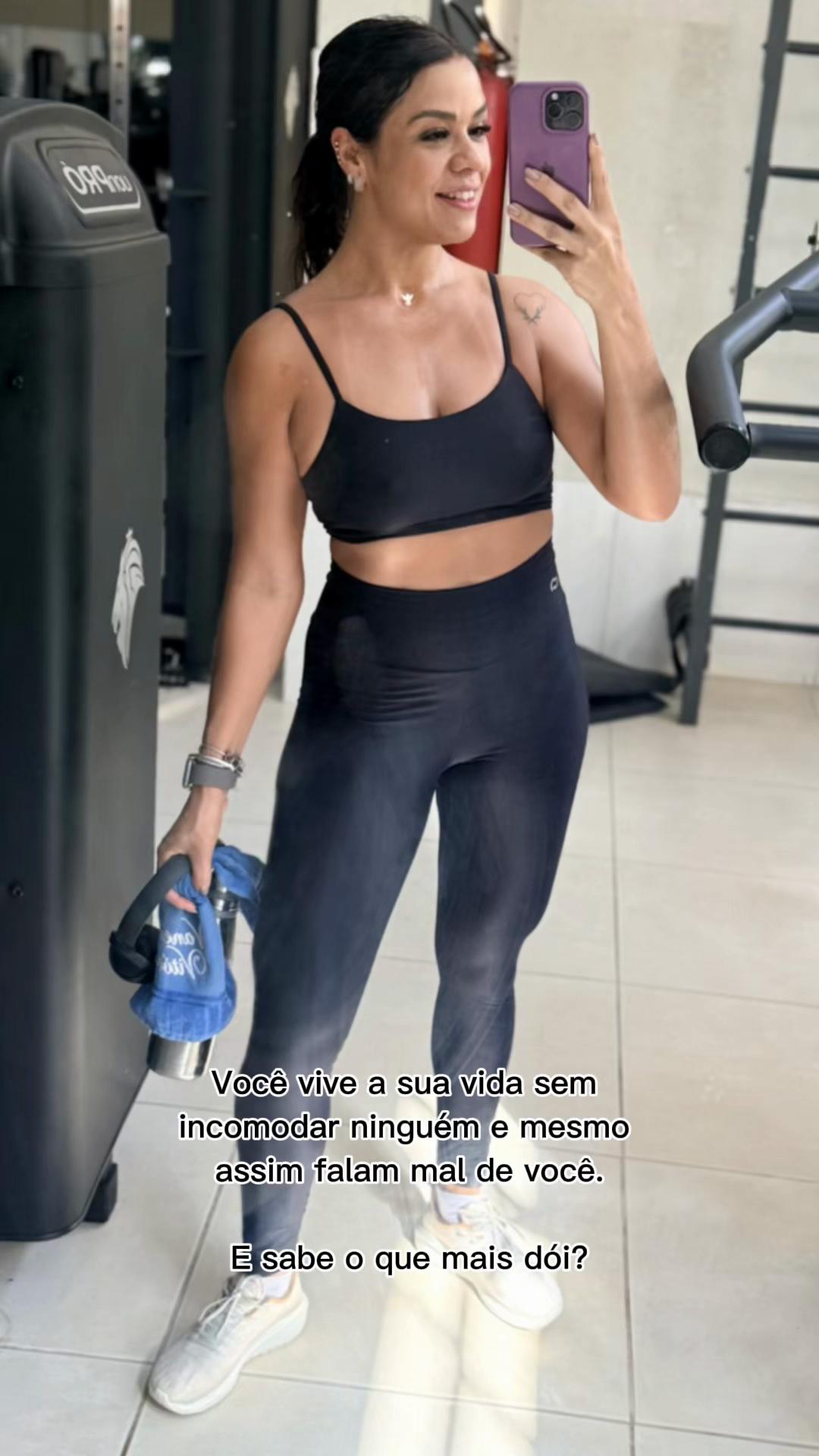 @Vanessa Vit&oacute;ria5543
