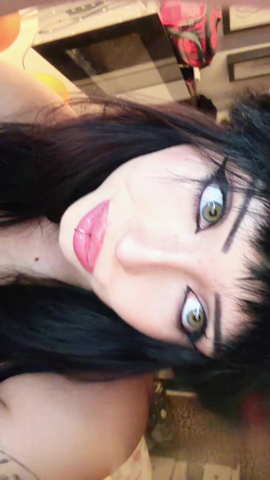 @misschickenbitch