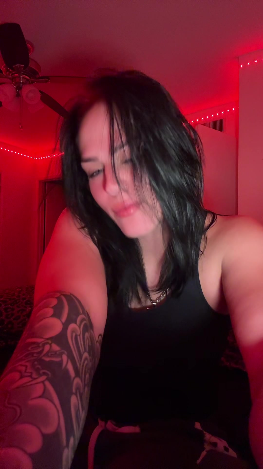 @notjustang