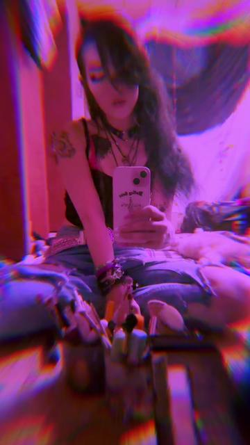 @Valley Moon🦋