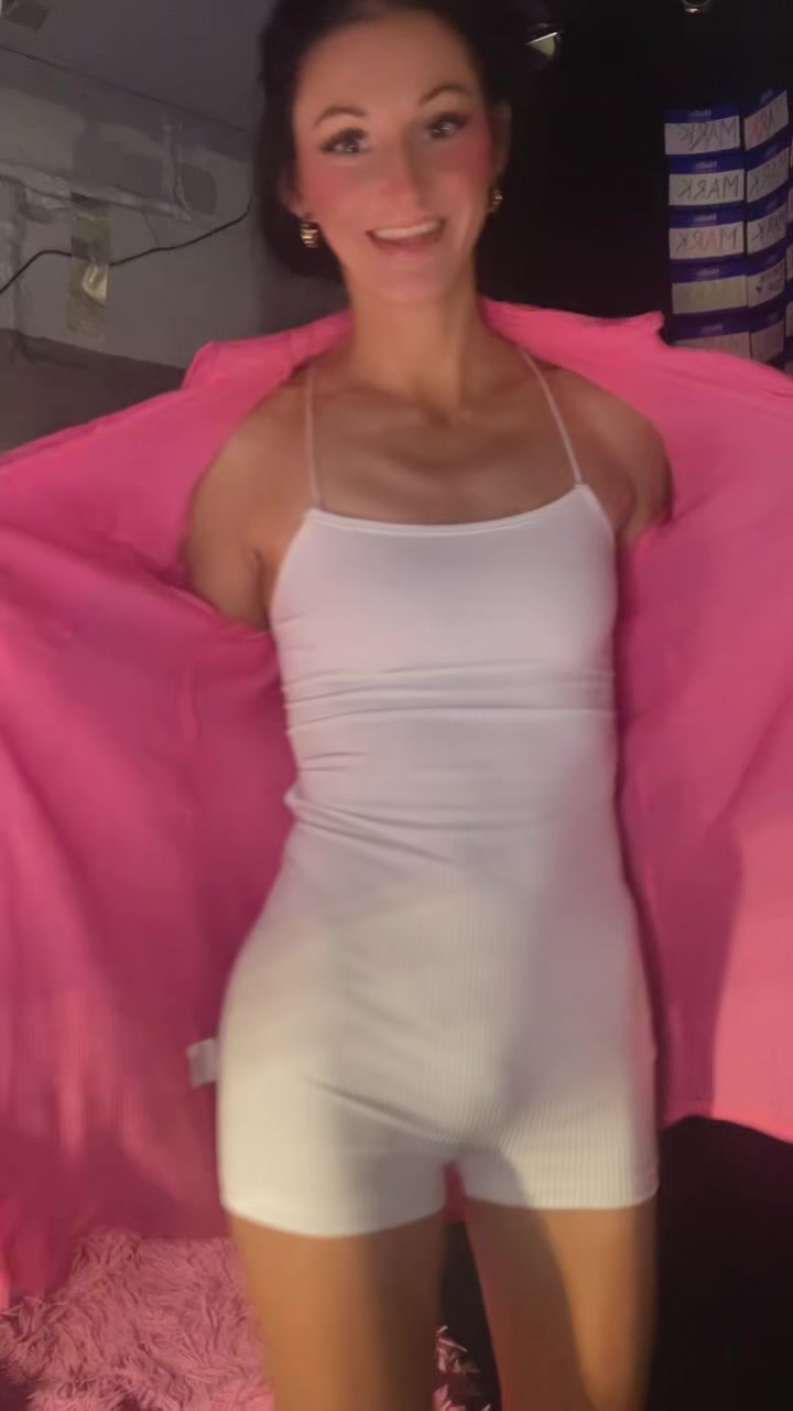 @🤍🩷KatieANN♒️🐈