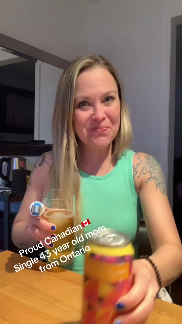 @DJ 🇨🇦
