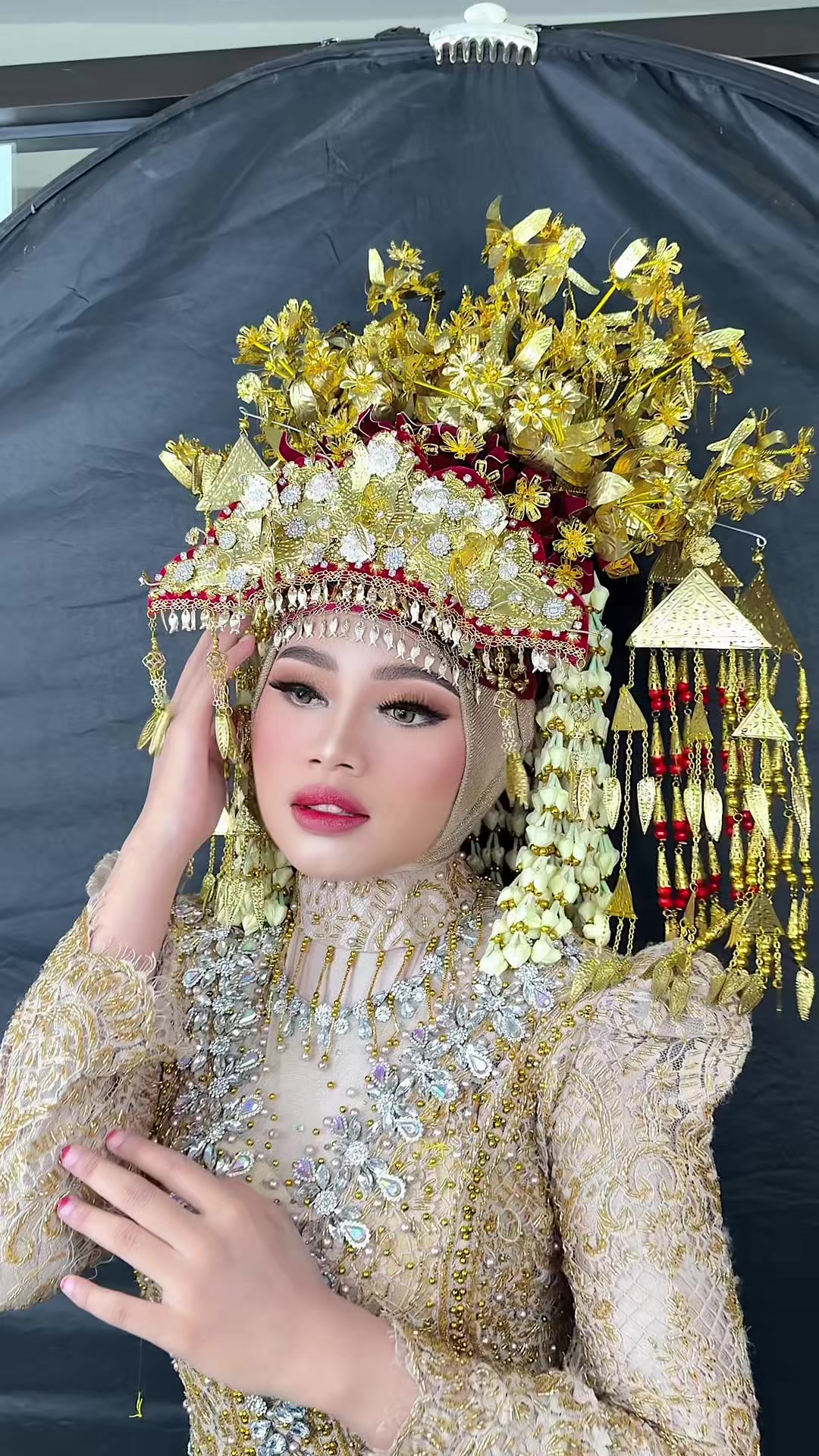 @DEBHY SALON & BRIDAL AMBON