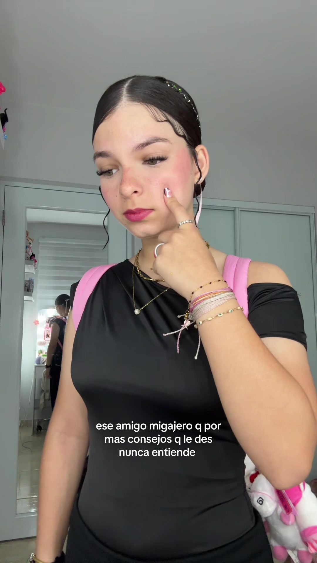 @ᥫ᭡.