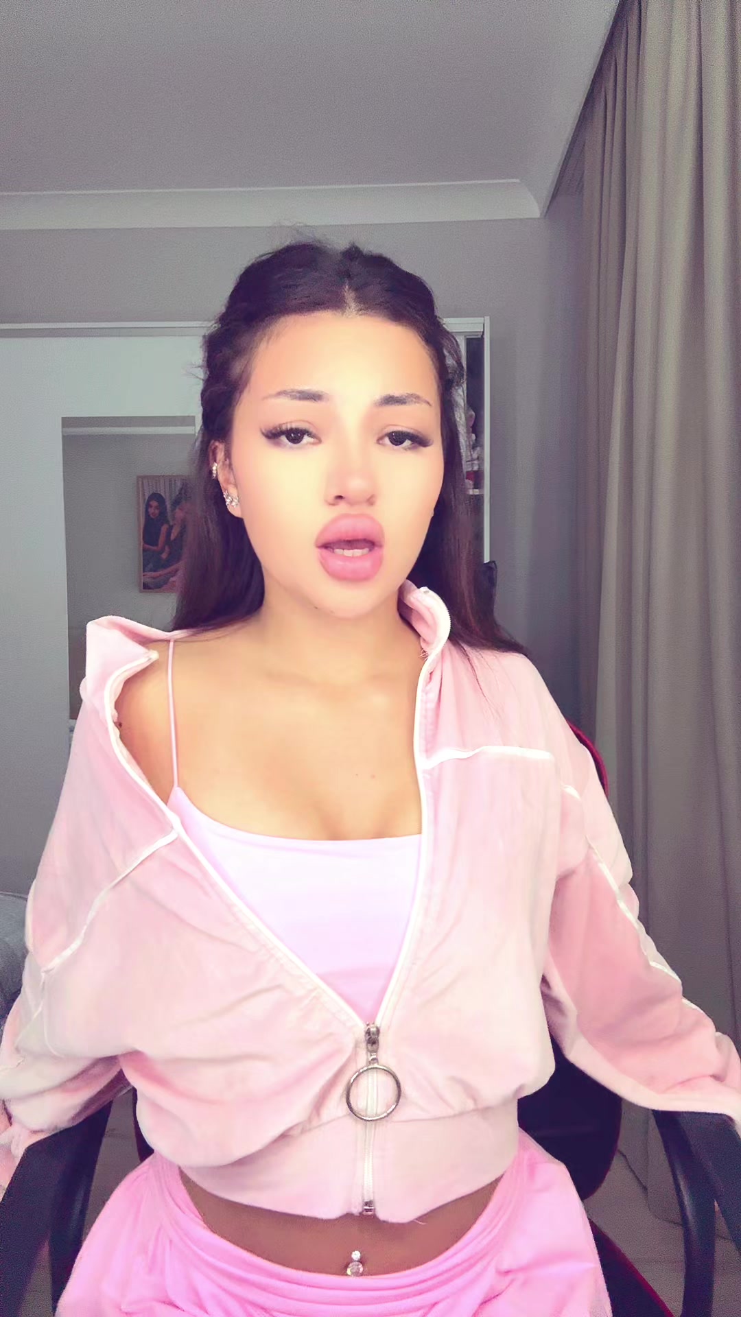 @Мари