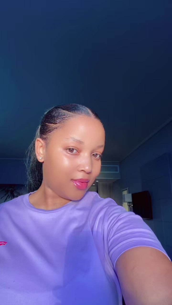 @Ntombizenkcubeko🌸