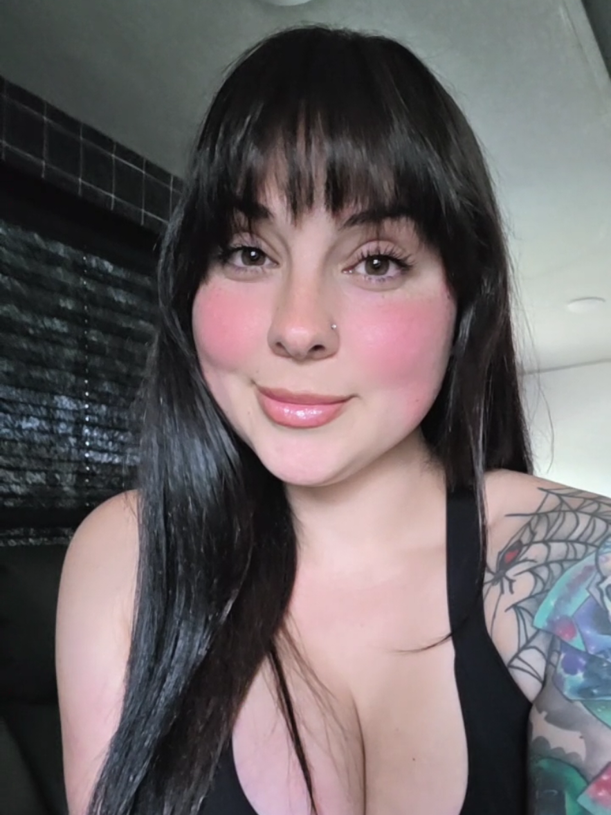 @YourVirtualSnuggles
