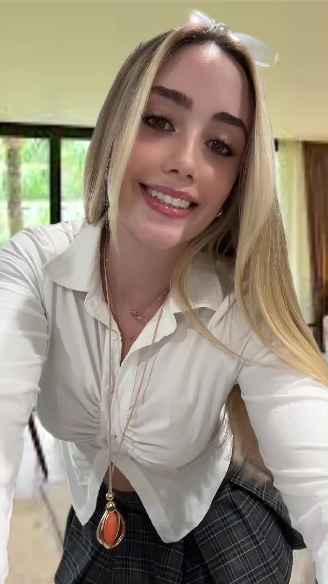 @JulianaA