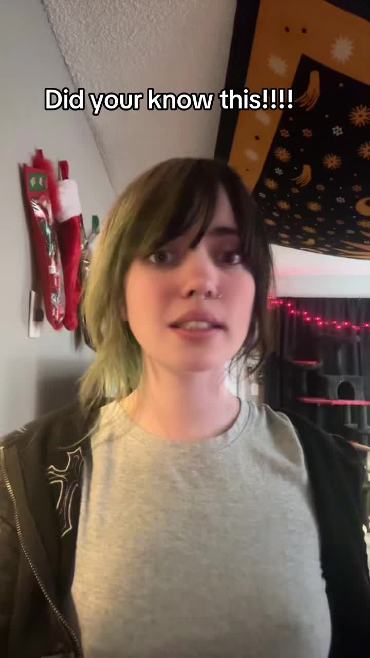@Lil Bug🖤🍄