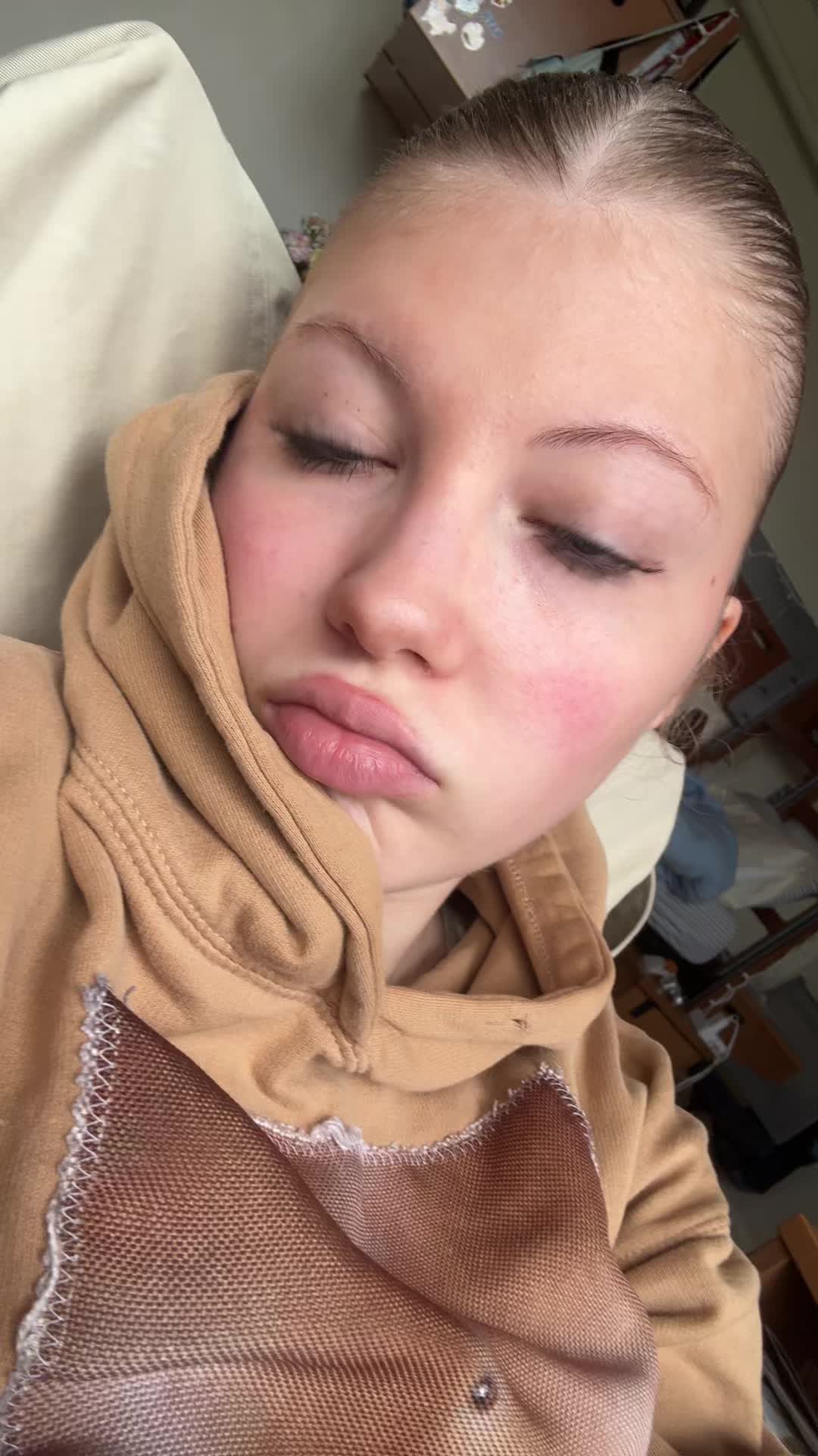 @BeaEatzCalicoCritterz