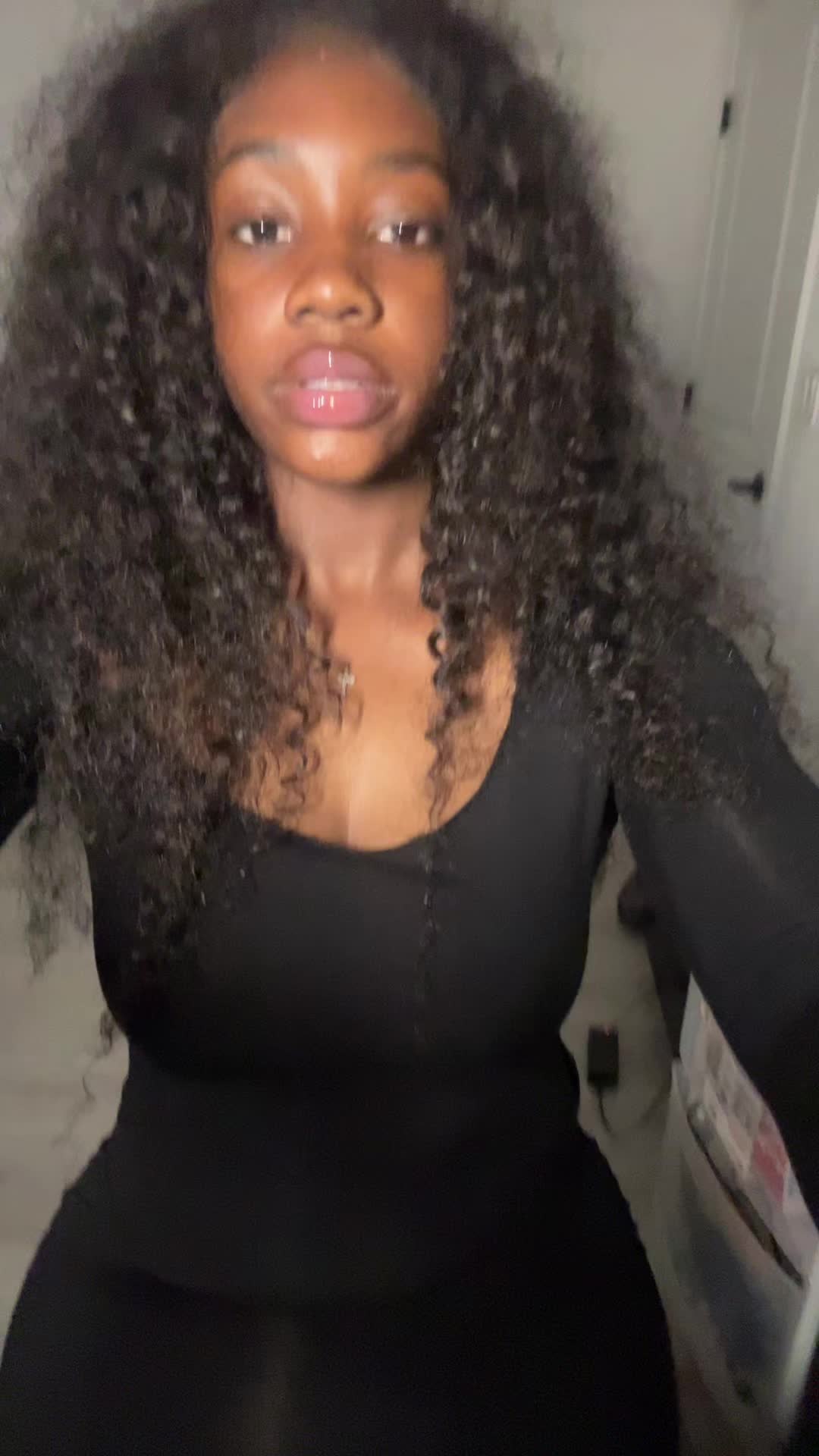 @itzmooski