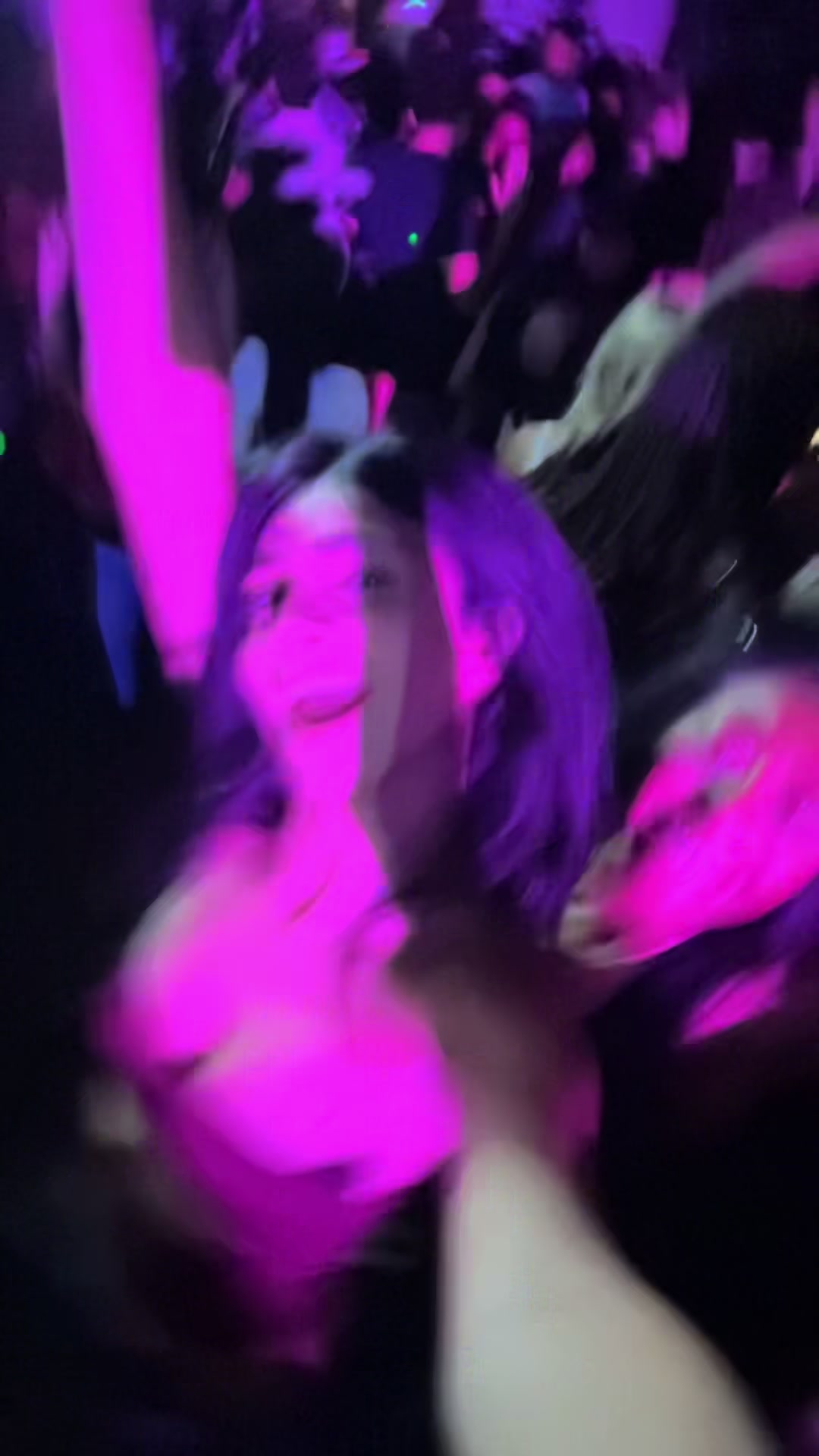 @iseeeeeeeyoubabyboi
