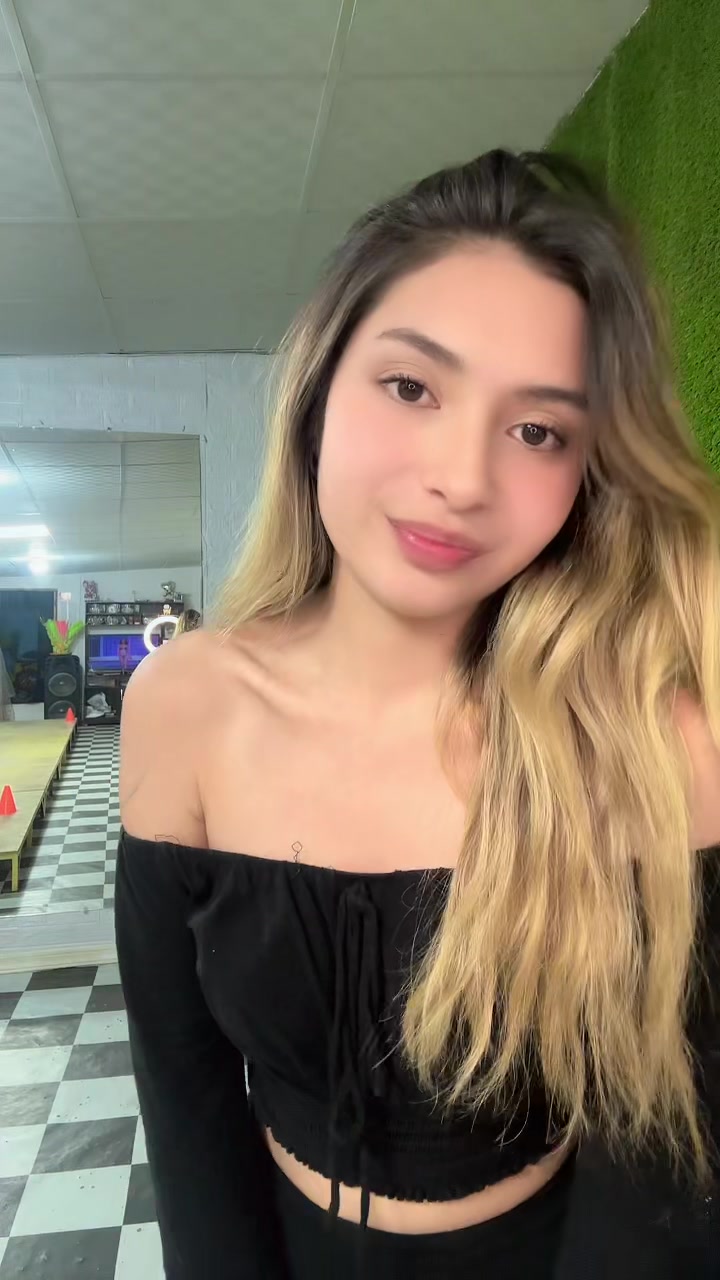 @Nicole_🌺