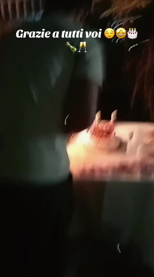 @VALENTINA À CINES 💋