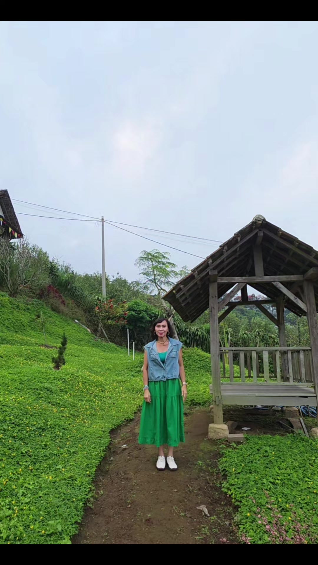 @hennisetiawati