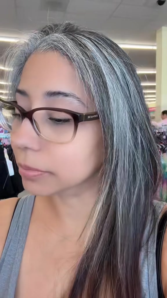 @V💜