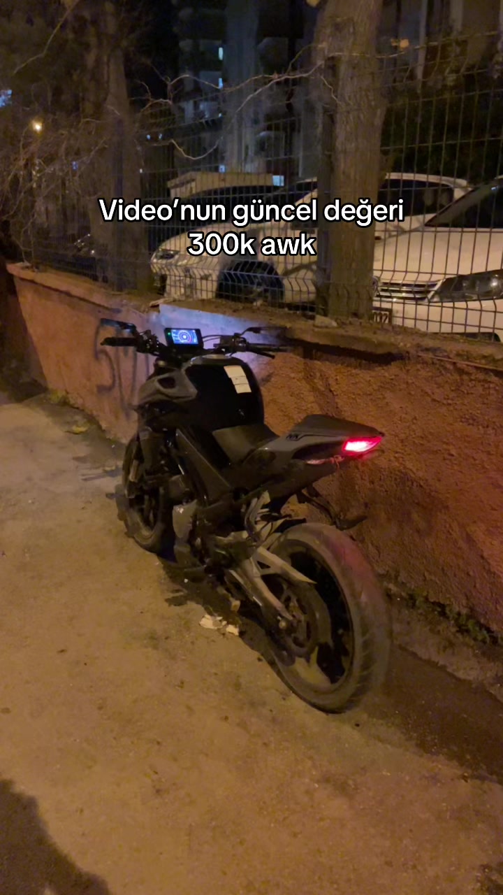 @Eren