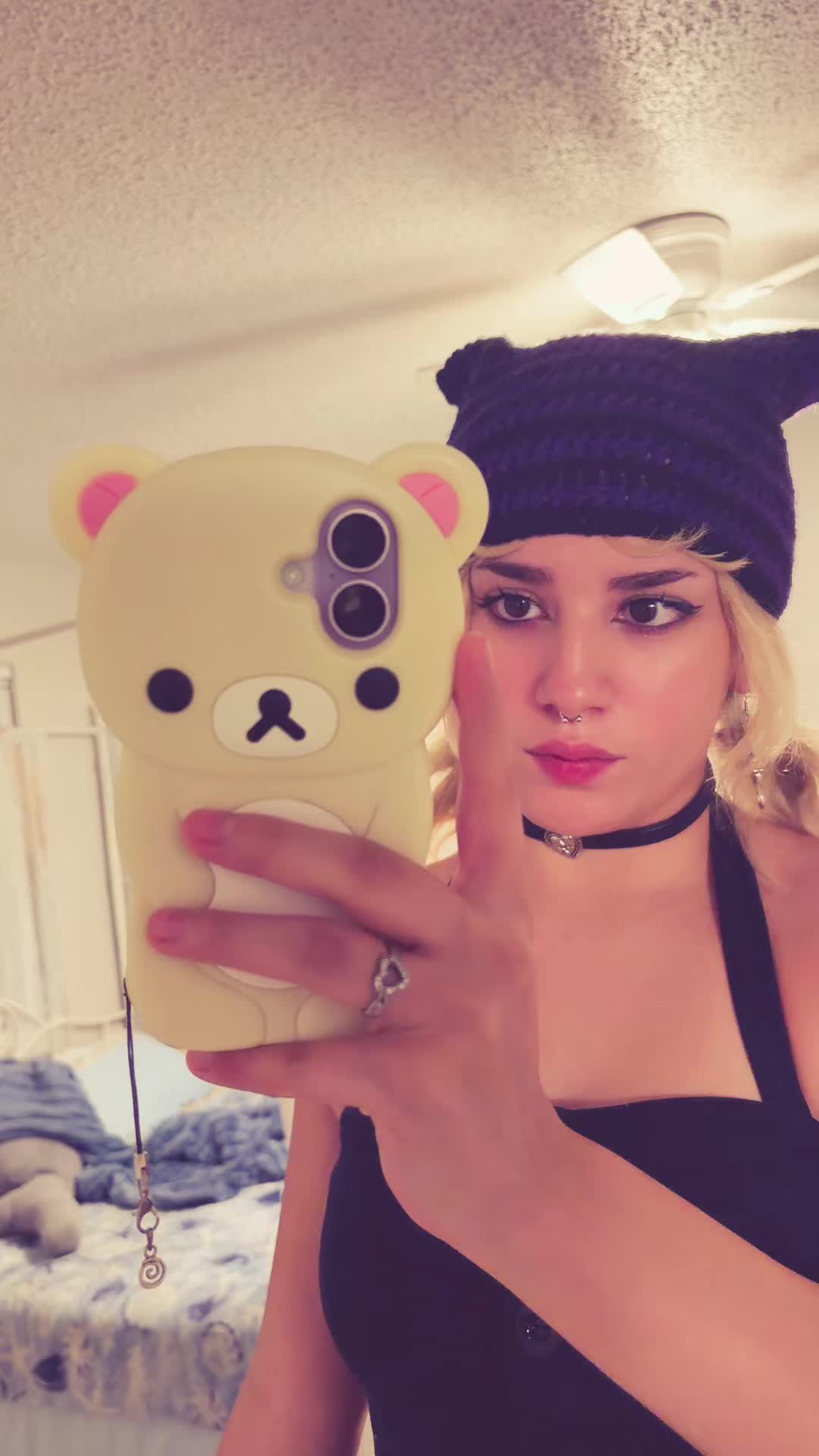 @moonsharkk