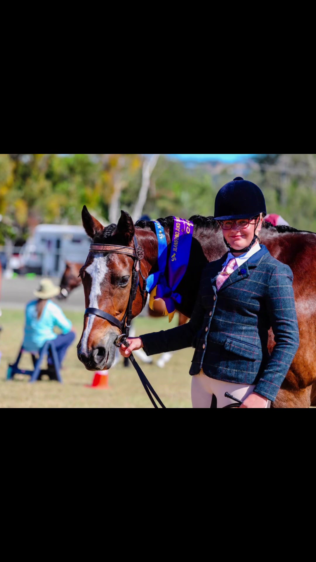 @Lola_is_my_pony