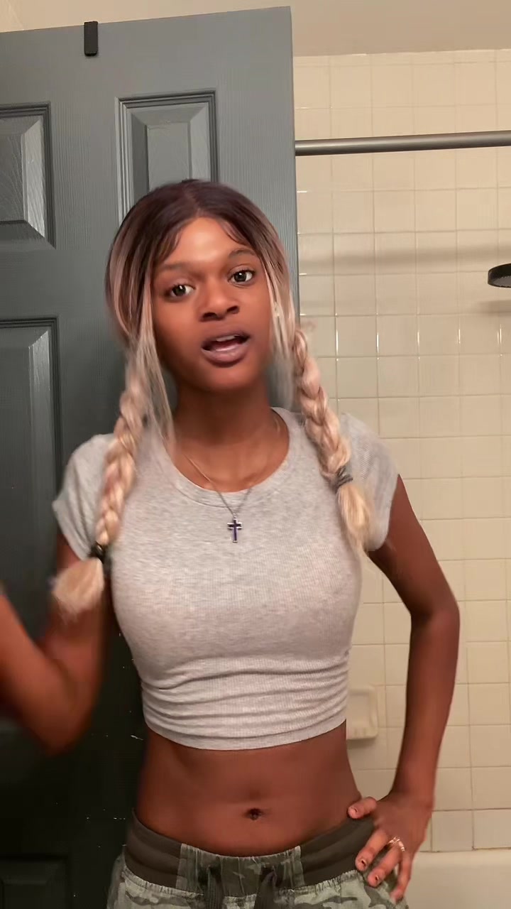 @LariahDeanne