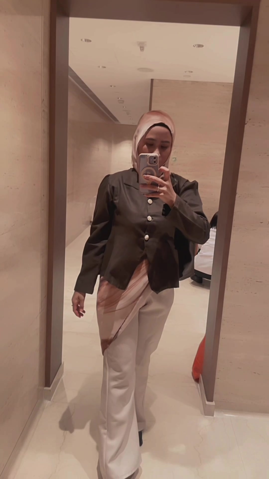 @rosaayu56