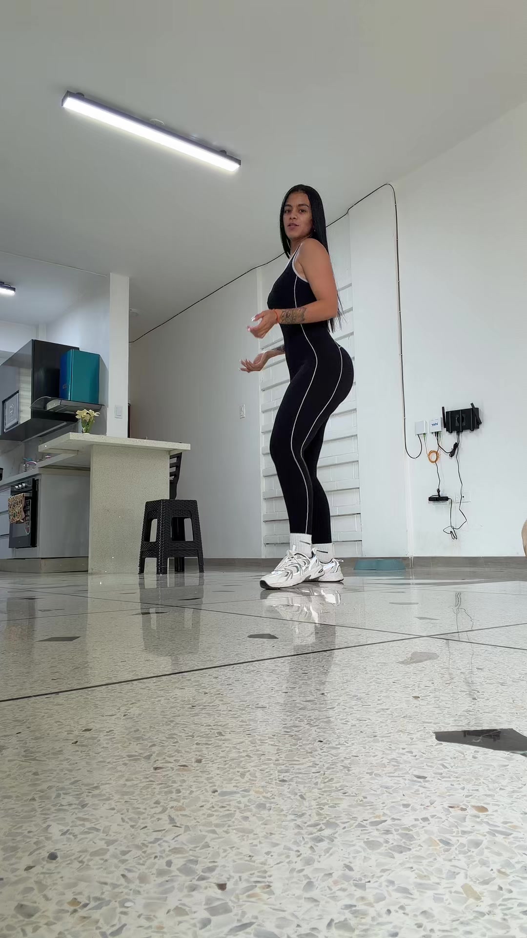@eli_aa2208