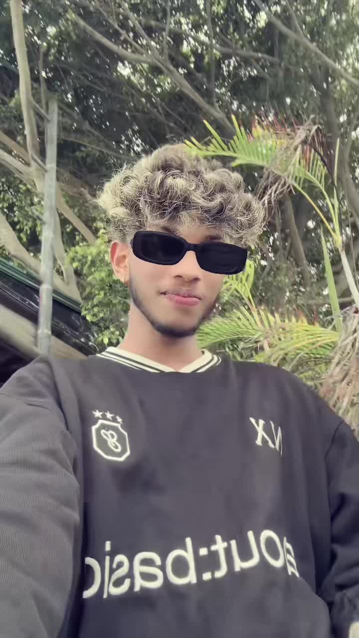 @Emo boy_ 🐰
