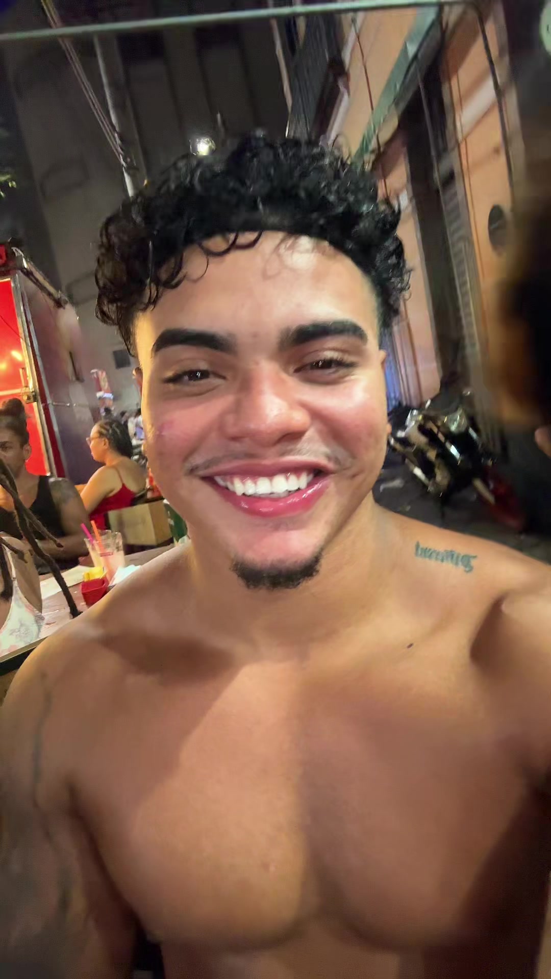 @Alyssontrg