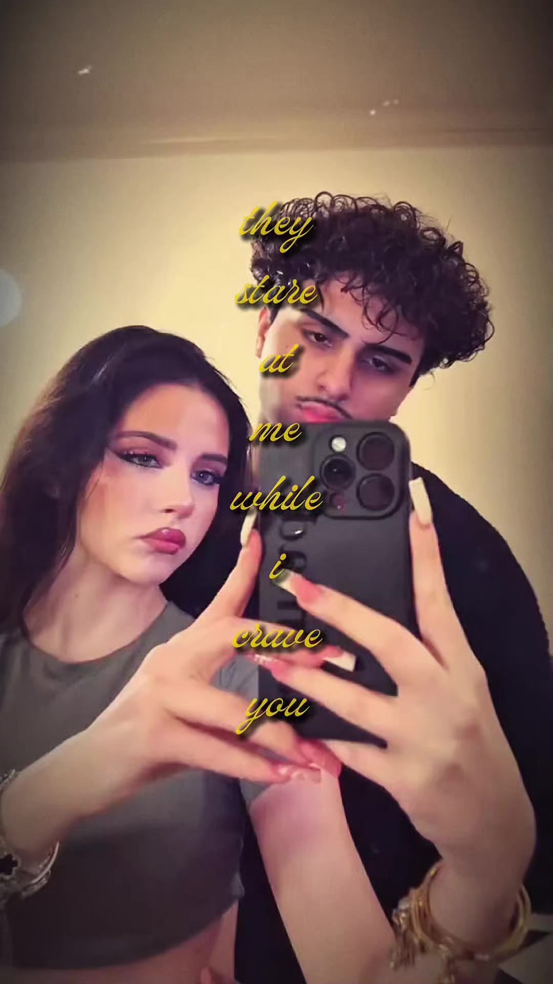 @TRENDY TEMPLATES