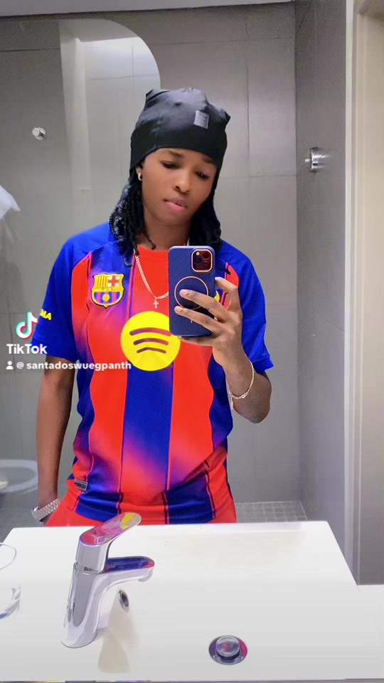 @Santa swueg play boy 🥰