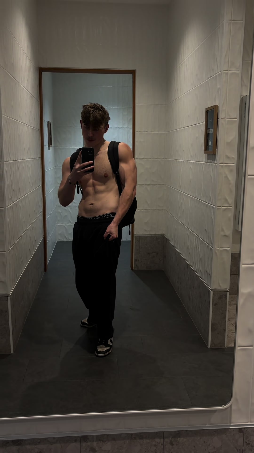 @thisisarata
