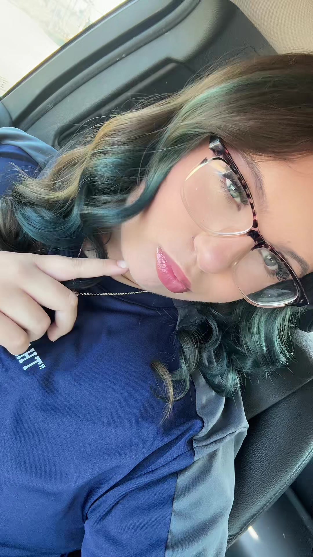 @Tina.