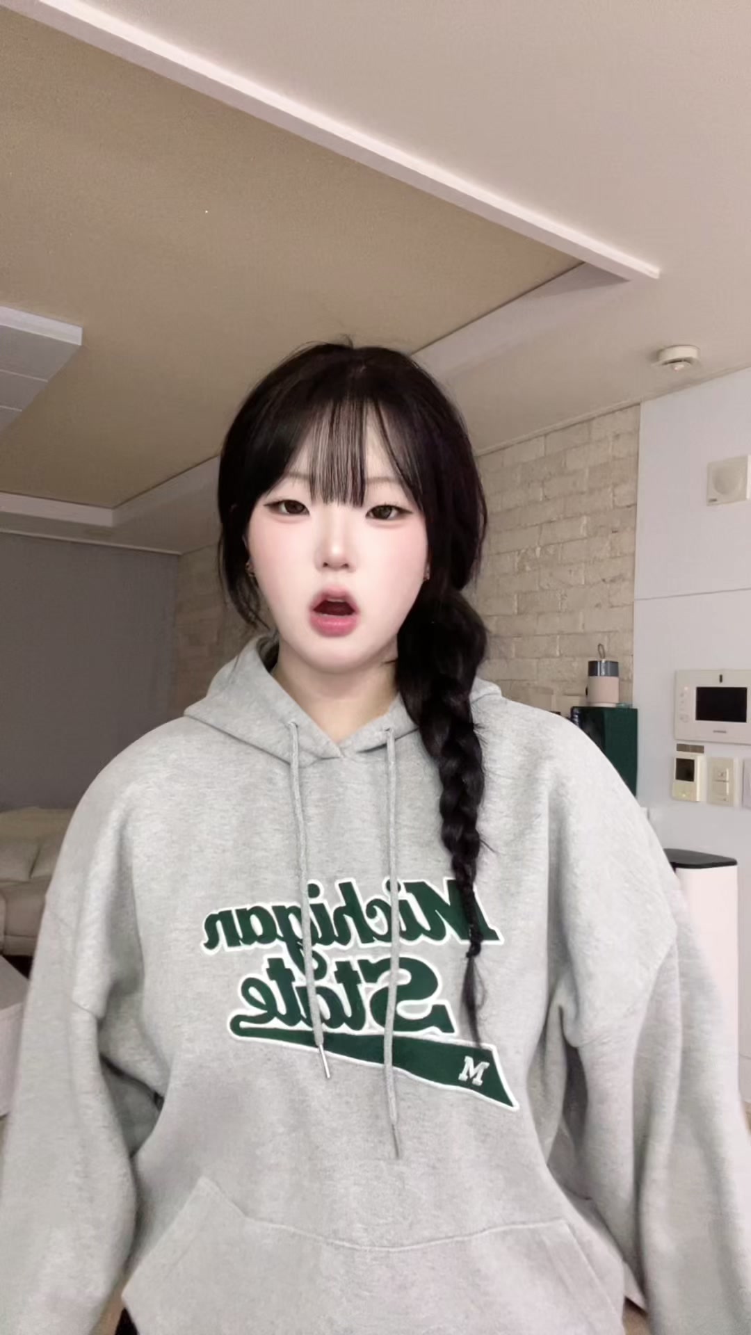 @이고은