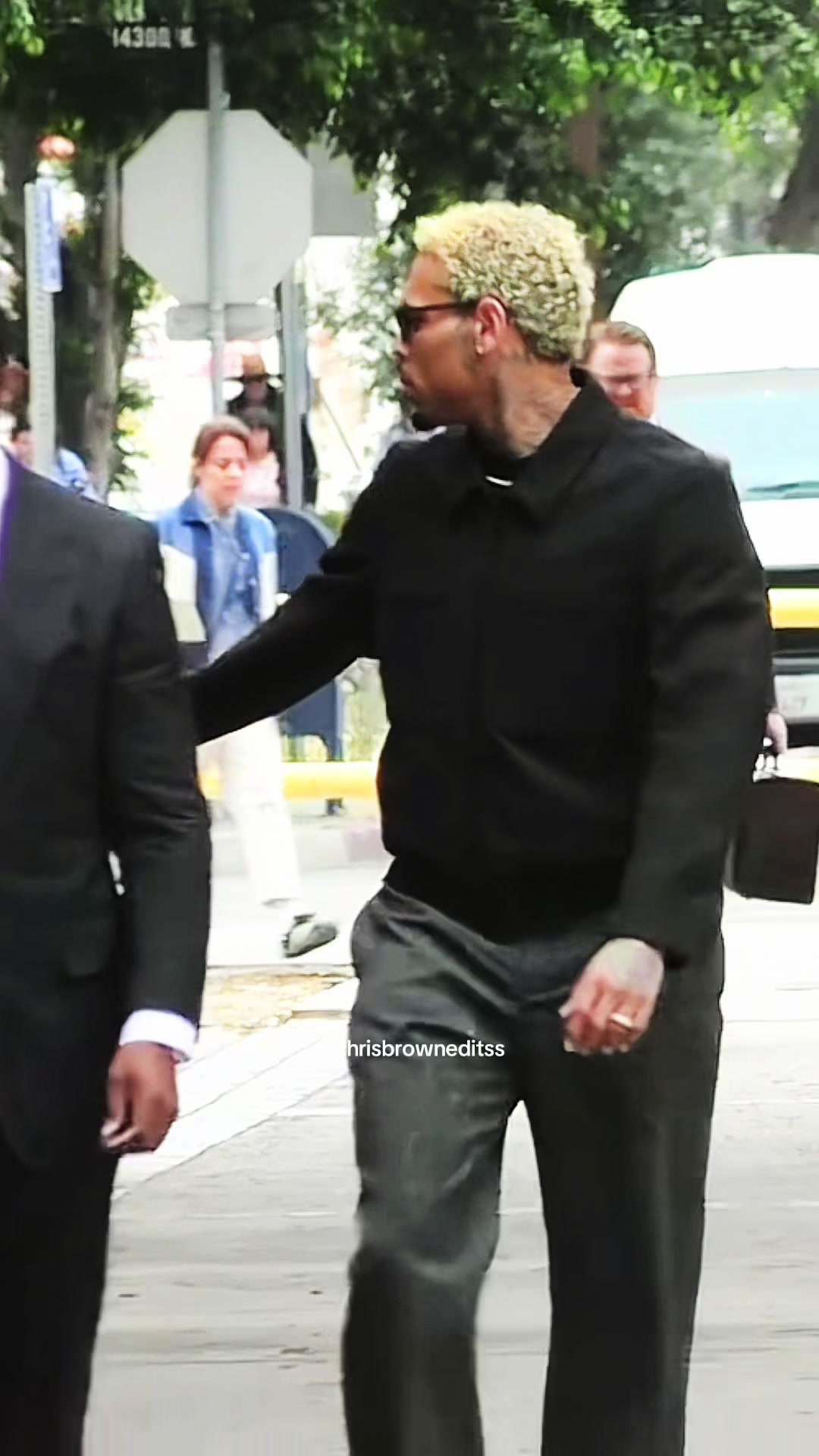 @chrisbrown.editss
