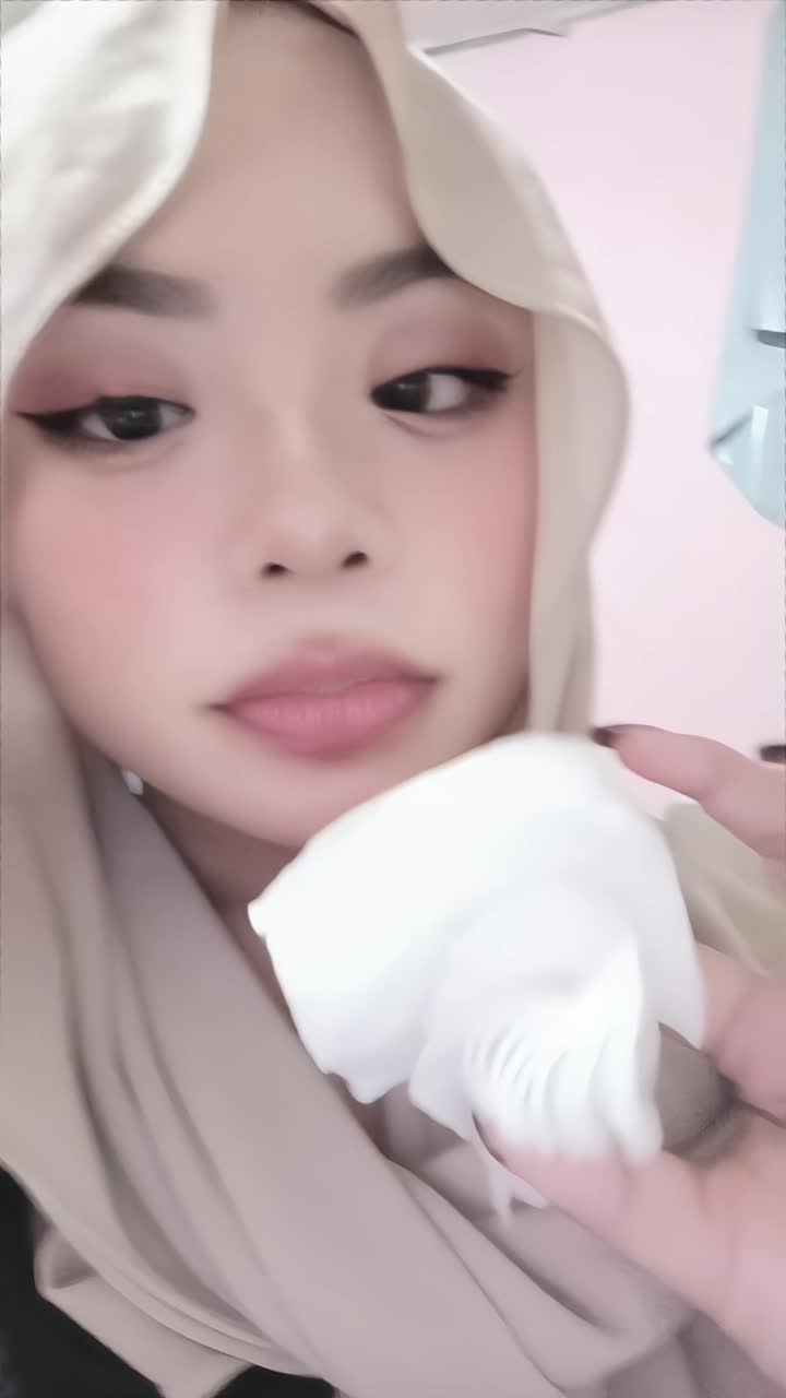 @09