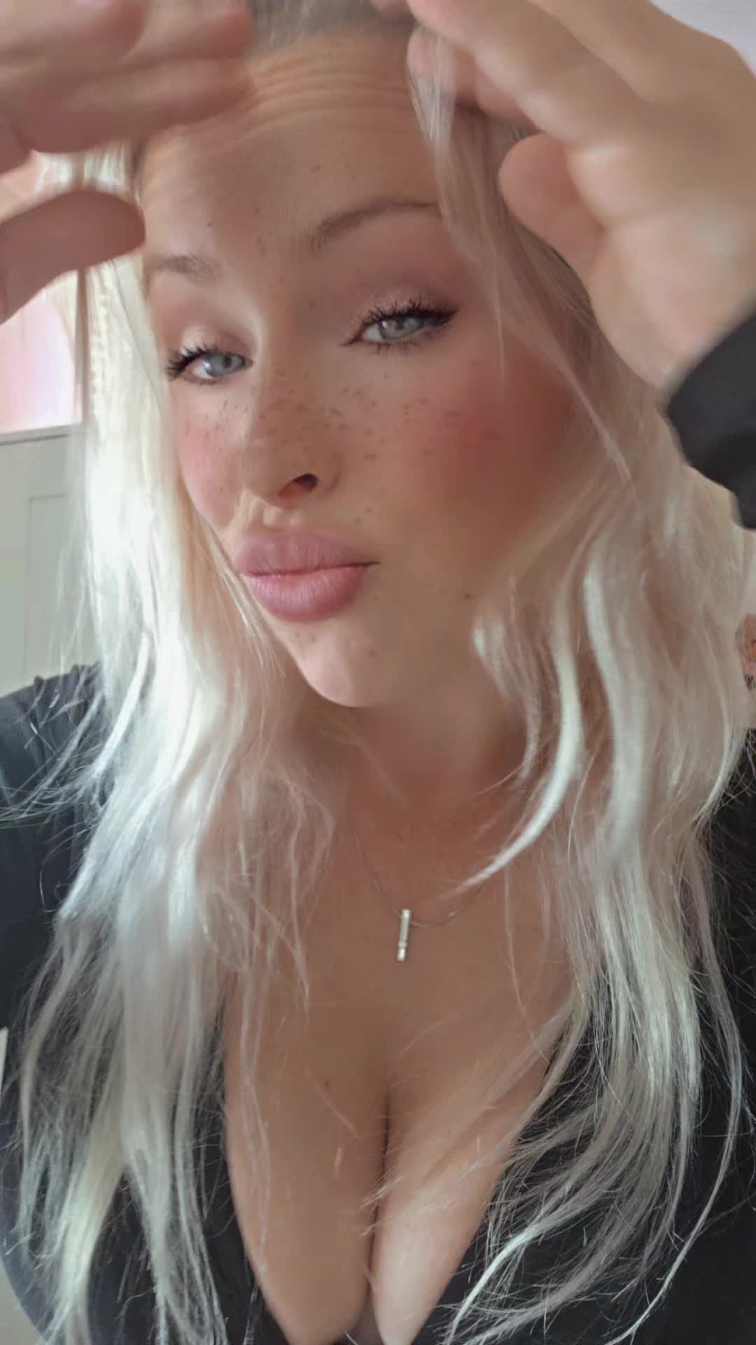 @Mileylon