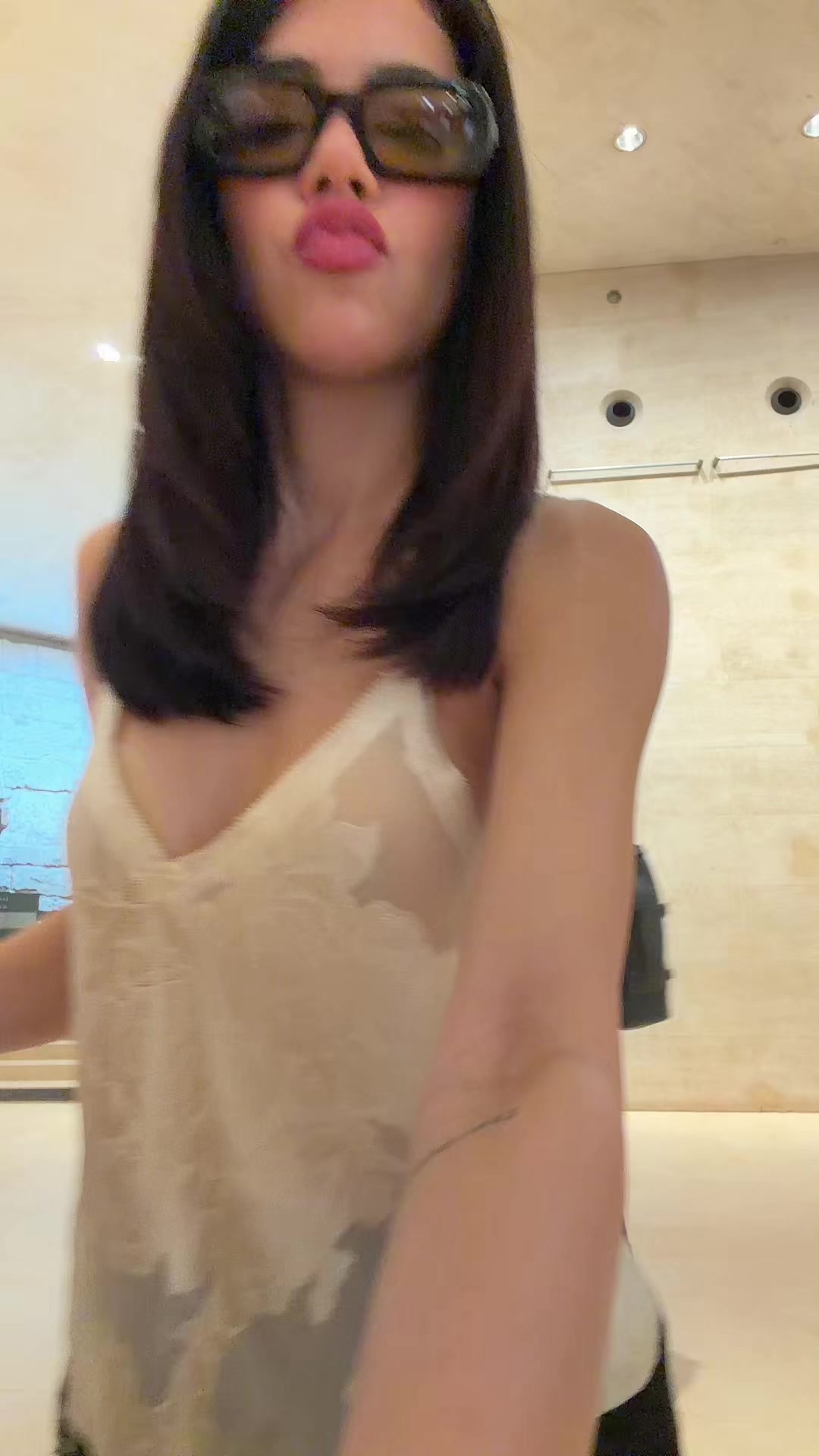 @KeniaOs