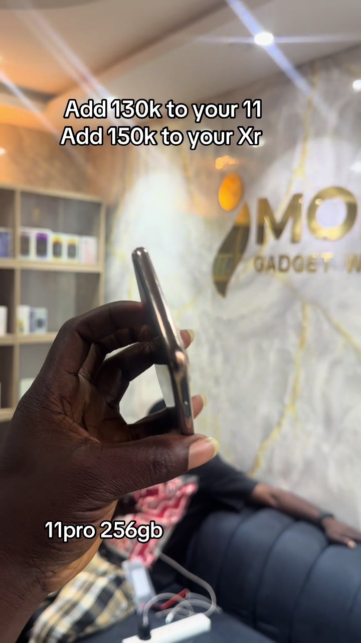 @PHONE PLUG IN IBADAN